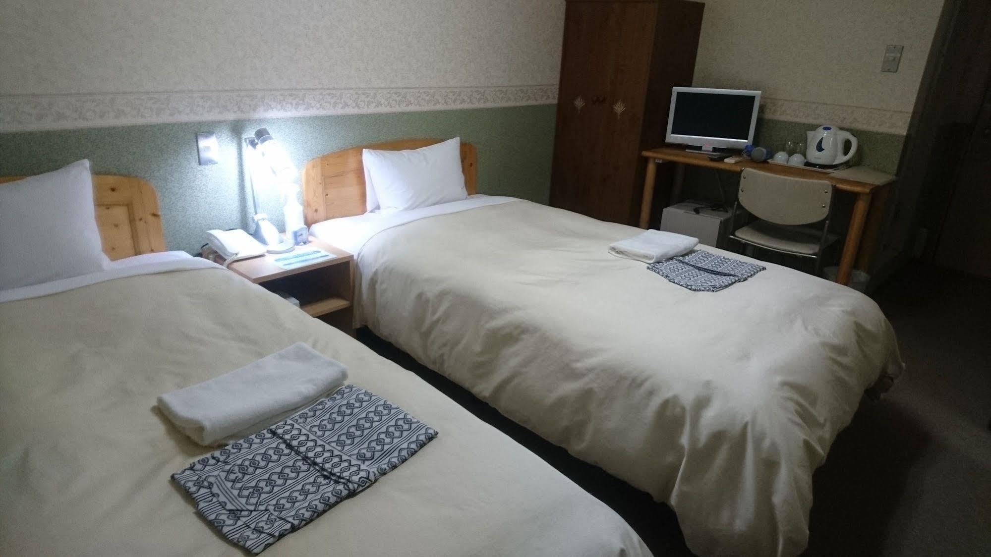 Hotel Himeji Hills Bagian luar foto